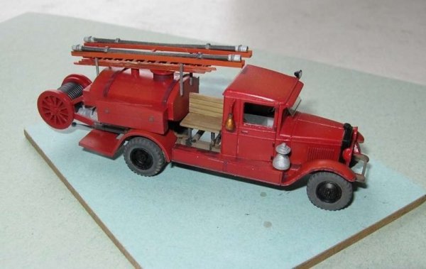 PST 72052 PMZ-2 (ZiS-5) Fire tanker 1/72