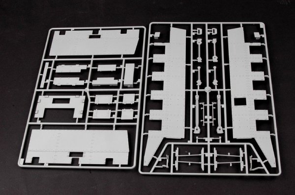 Trumpeter 00219 German Panzerlok BR57 Armoured Locomotive (1:35)
