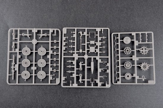Trumpeter 05592 Soviet 2S7M Self-Propelled Gun (1:35)