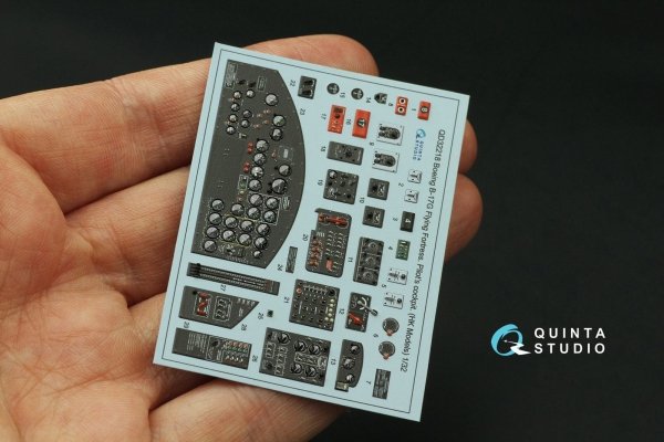 Quinta Studio QD32218 Boeing B-17G Navigator, bombardier, waist and tail gunners compartments. 3D-Printed coloured Interior (HK models) 1/32