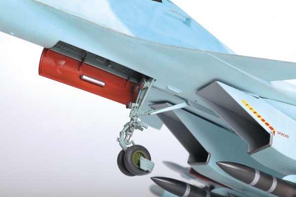 Zvezda 4808 SU-30SM FLANKER H Russian Air Superiority Fighter 1/48