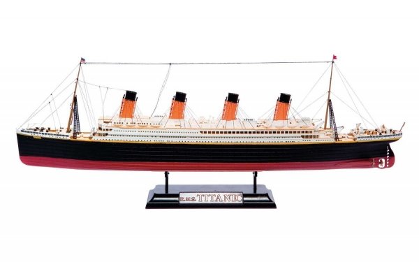 Airfix 50164A R.M.S. Titanic Gift Set 1/700
