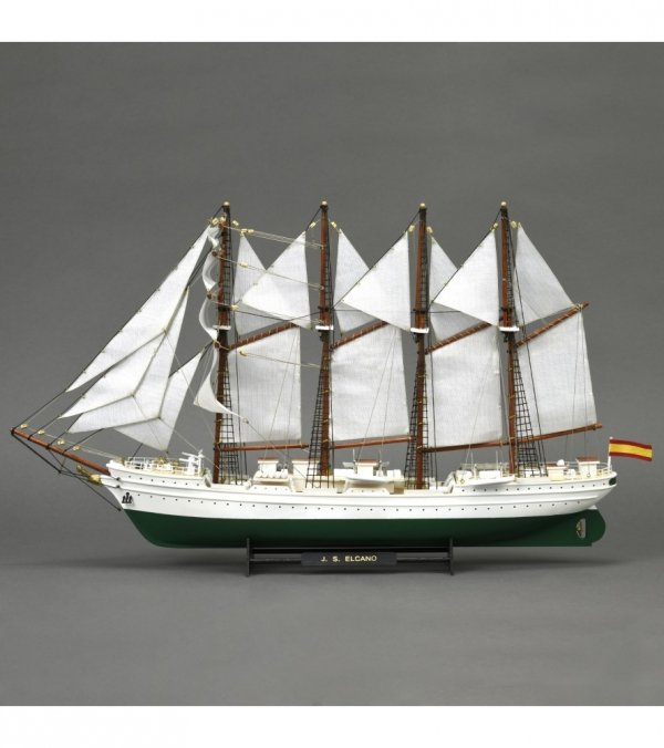 ARTESANIA LATINA 22260 Training Ship Juan Sebastián Elcano &amp; Esmeralda - 1:250
