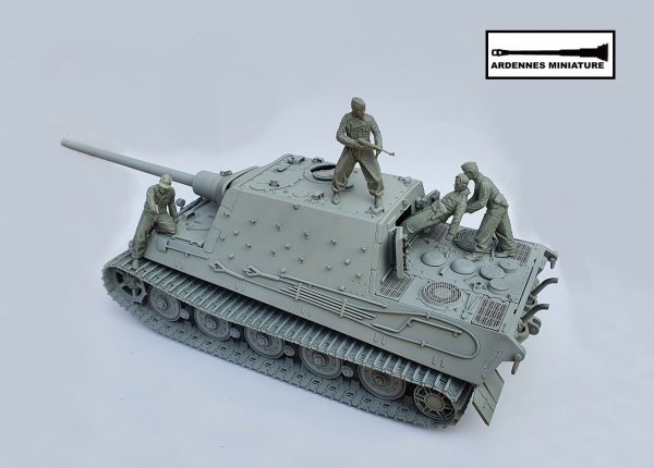 Ardennes Miniature 35003 LAST BATTLE OF BERLIN 1/35