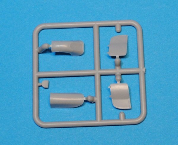 Dora Wings 72005 Bell P-63E-1-BE Kingcobra 1/72