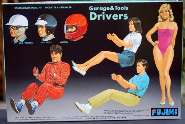 Fujimi 11004 Garage and Tools Drivers 1/24
