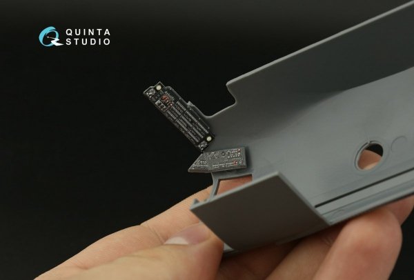 Quinta Studio QDS-48381 Mi-17 3D-Printed &amp; coloured Interior on decal paper (AMK) (Small version) 1/48