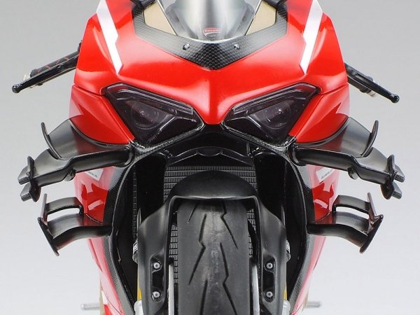 Tamiya 14140 Ducati Superleggera V4 1/12