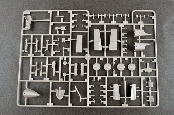 Trumpeter 05826 PLAAF J-10C Vigorous Dragon 1/48