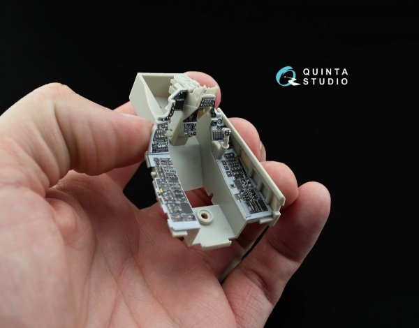 Quinta Studio QD32003 F-16C 3D-Printed &amp; coloured Interior on decal paper (for Tamiya kit) 1/32