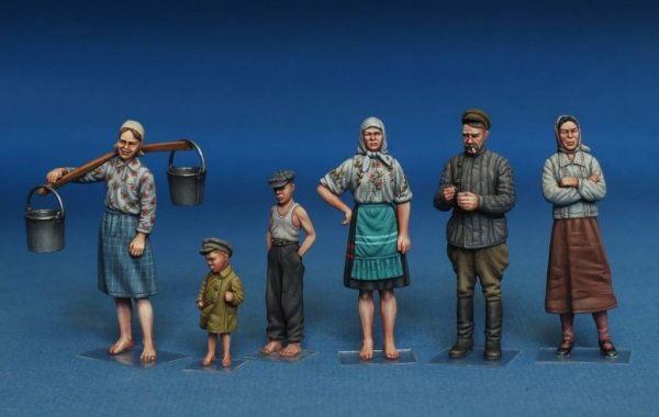 MiniArt 38011 SOVIET VILLAGERS 1/35