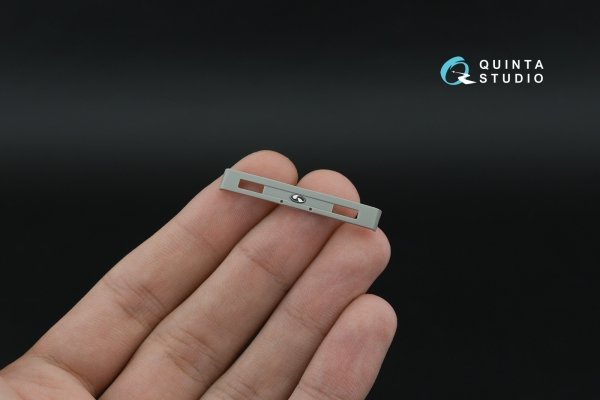 Quinta Studio QDS-35162 KrAZ-6322 3D-Printed &amp; coloured Interior on decal paper (Takom) (Small version) 1/35