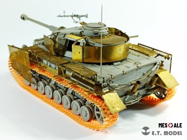 E.T. Model P35-013 WWII German Pz.Kpfw.III/IV (Type 6) WinterKetten Track (3D Printed) 1/35