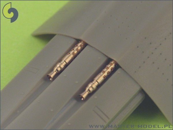 Master AM-48-017 Fw 190 A2 - A5 armament set (MG 17 barrel tips, MG FF barrels, MG 151 barrels in fairings) &amp; Pitot Tube (1:48)