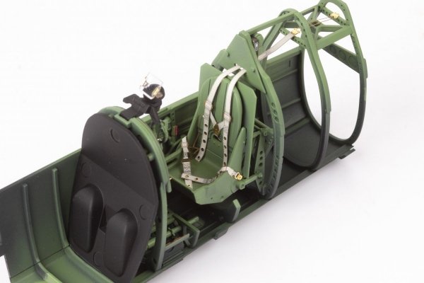 Eduard 23036 Spitfire Mk. IXc AIRFIX 1/24