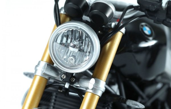 Meng Model MT-003S BMW R nineT (Pre-coloured Edition) 1/9