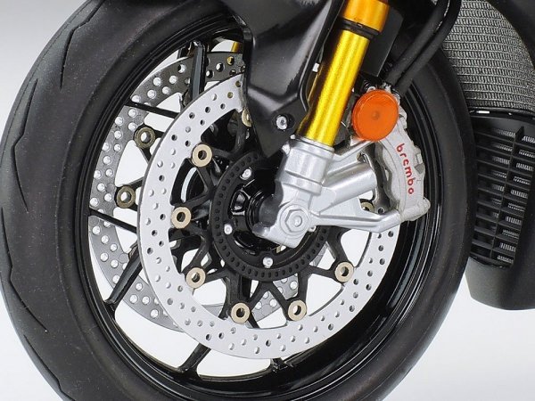 Tamiya 14138 Honda CBR1000RR-R FIREBLADE SP 1/12