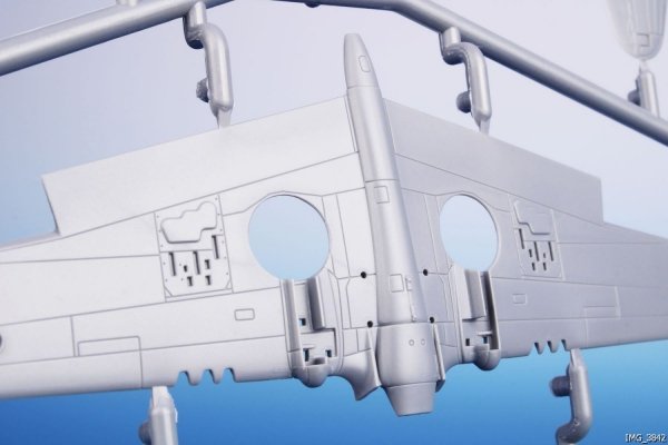 Special Hobby 72484 Kittyhawk Mk.IV 'Over The Mediterranean and the Pacific' 1/72