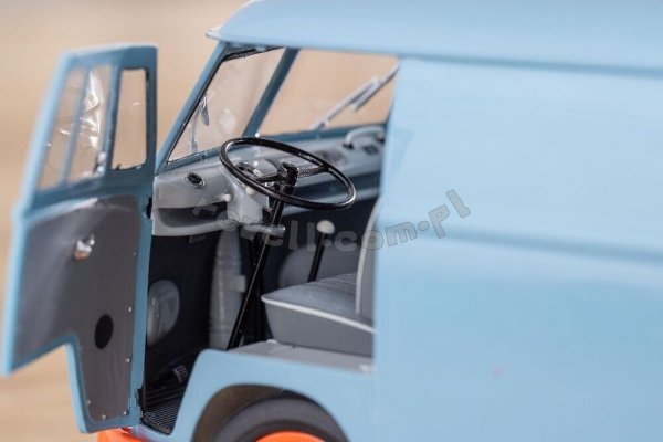 Revell 07726 VW T1 Panel Van - Gulf Decoration 1/24