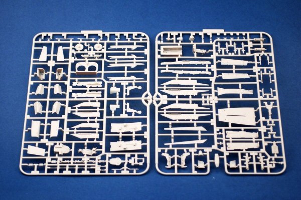 Kitty Hawk 80106 Sepecat Jaguar GR.1/GR.3 (1:48)