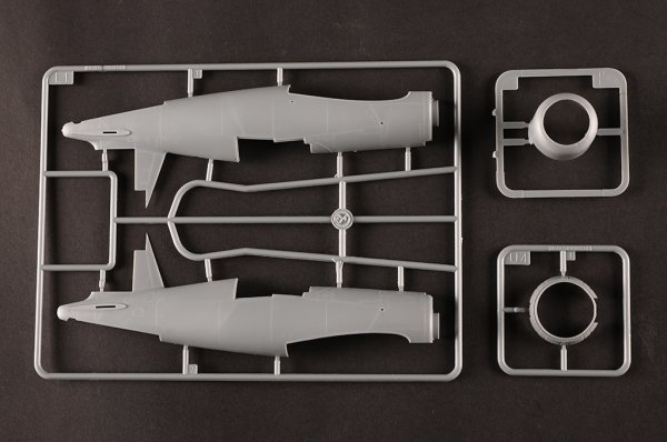 Hobby Boss 80385 F4U-2 Corsair 1/48