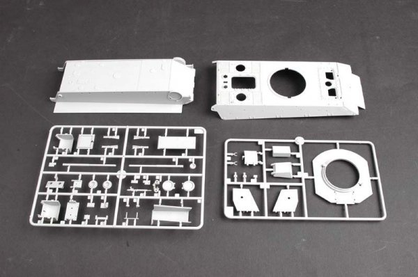 Trumpeter 01537 German E-50 Flakpanzer (1:35)