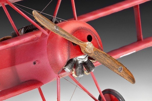 Revell 04682 Fokker Dr.I Triplane (1:48)