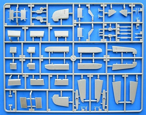 Hobby Boss 80386 F4U-4 Corsair Early Version (1:48)
