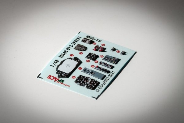 Eduard 3DL48013 MiG-15 SPACE BRONCO / HOBBY 2000 1/48