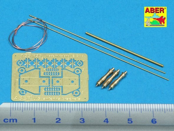 Aber R-25 US antenna and brackets (set of 3 pcs) (1:35)