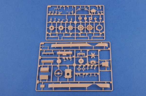 Hobby Boss 83855 Soviet T-28 Medium Tank (Cone Turret) (1:35)