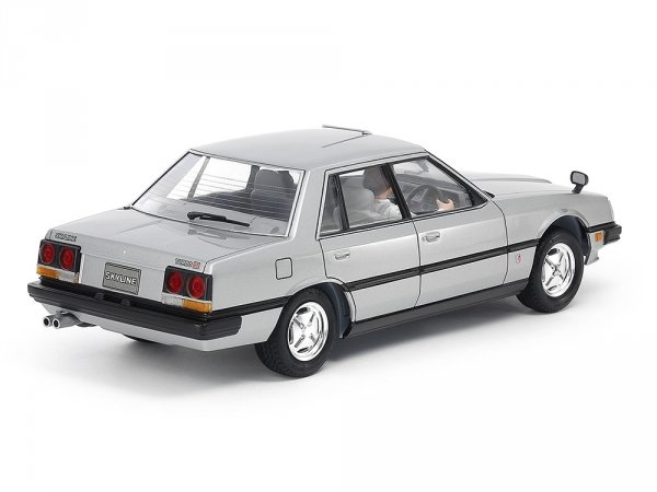 Tamiya 24374 Nissan Skyline Sedan 2000 Turbo GT-ES 1/24