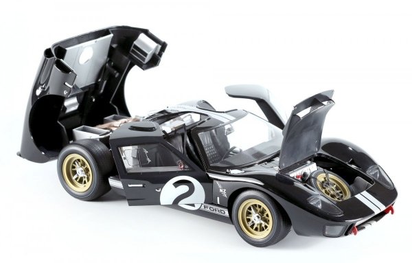 Meng Model RS-003 Ford GT40 Mk.II '66 Champion (pre-coloured) 1/12
