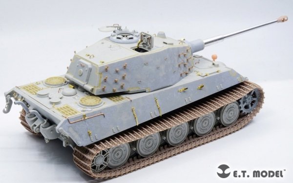 E.T. Model P35-069 WWII German KingTiger Single Workable Track (18 Teeth Late Type) ( 3D Printed ) 1/35