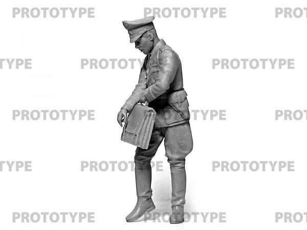 ICM 24020 WWII German Staff Personnel 1/24