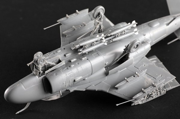 Trumpeter 01641 A-6 E Intruder 1/72