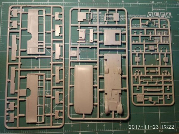 Zebrano 72110 ZiS-8 Soviet Bus 1/72