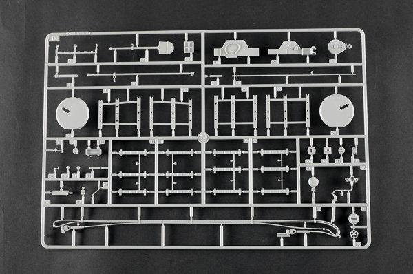 Trumpeter 00944 Pz.Kpfw.VI Ausf.E Sd.Kfz.181 Tiger I (Medium Production) 1/16
