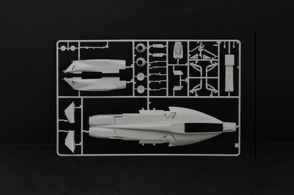 Italeri 2823 F/A-18F U.S. Navy Special Colors 1/48