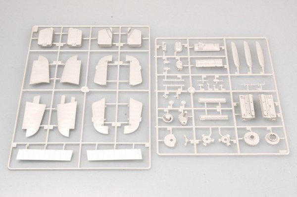 Trumpeter 02414 HURRICANE Mk.I (1:24)