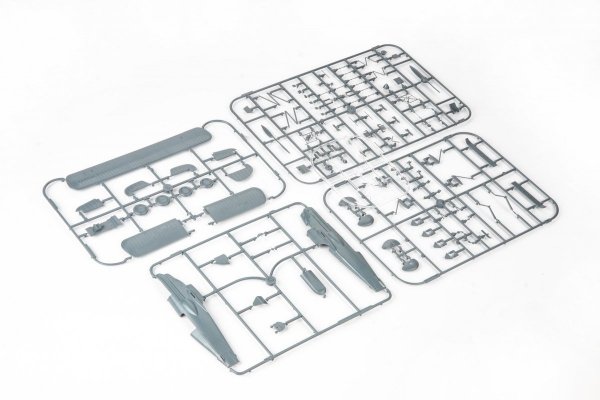 Eduard 8192 Avia B-534 IV serie 1/48