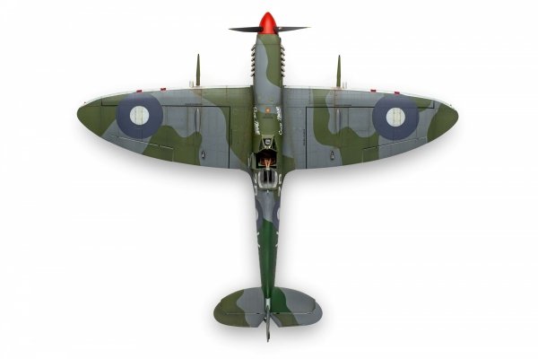 Airfix 17002 Supermarine Spitfire Mk.VIII 1/24