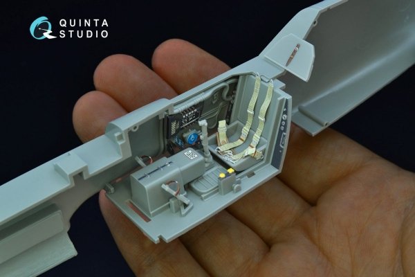 Quinta Studio QD32083 Bf 109G-2/G-4 3D-Printed &amp; coloured Interior on decal paper (Hasegawa) 1/32