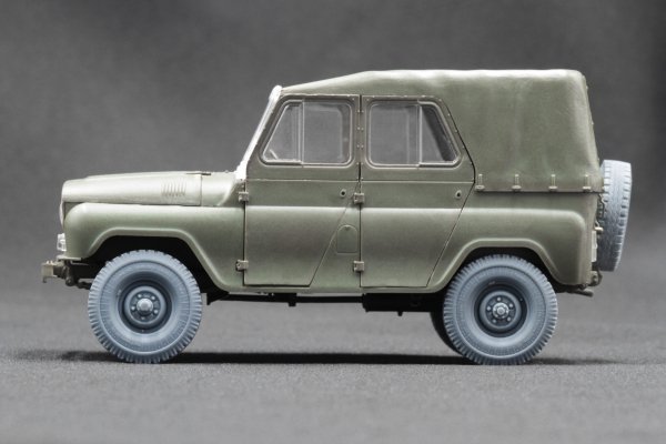 ScaleX WM 35007 UAZ 469 Ordinary wheel set (for Trumpeter) 1/35