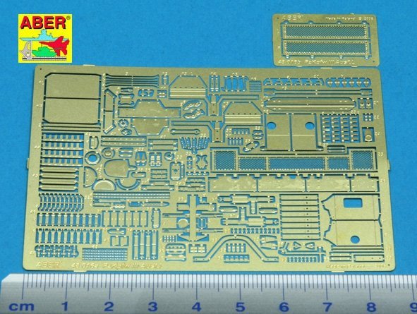 Aber 48016 German medium tank Pz.Kpfw.III Ausf.L (Sd.Kfz. 141/1) (1:48)