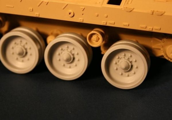 Panzer Art RE35-079 Road wheels for MBT “Challenger” 2 1/35
