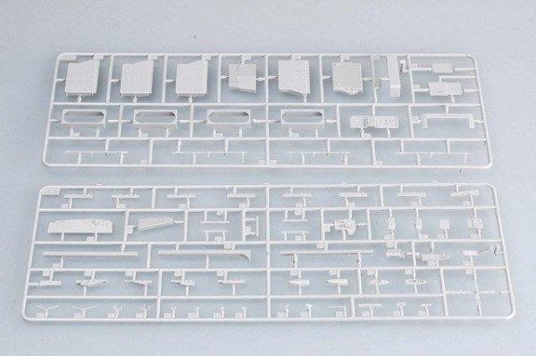 Trumpeter 05739 USS NIMITZ CVN-68 2005 1/700