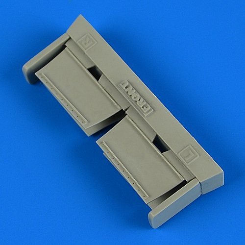 Quickboost QB32205 Bucker Bu 131 cockpit´s door ICM 1/32