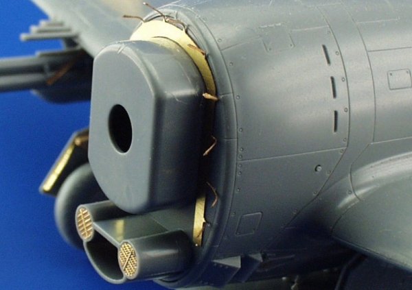 Eduard 49226 P-47D-20 1/48 Tamiya