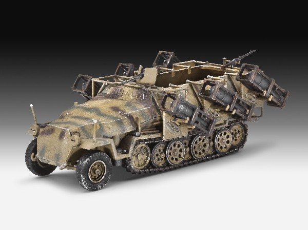 Revell 03173 Sd.Kfz. 251/1 Type C + Rocket Launcher 40 (1:72)